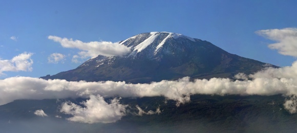 Mount Kilimanjaro. Photo by Muhammad Mahdi Karim (www.micro2macro.net) Facebook Youtube (Own work) [GFDL 1.2 (http://www.gnu.orglicensesold-licensesfdl-1.2.html)], via Wikimedia Commons.